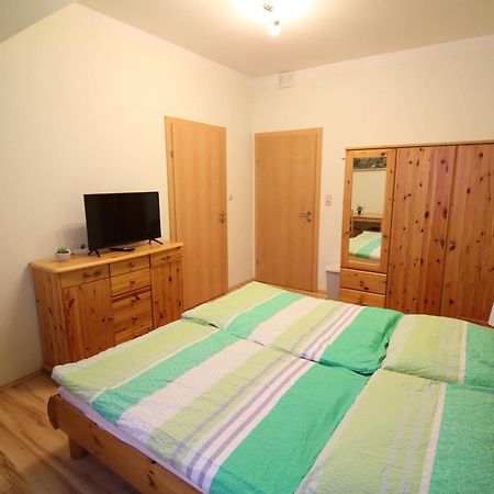 Privatzimmer Fam. Fuehrer Ottenschlag Extérieur photo